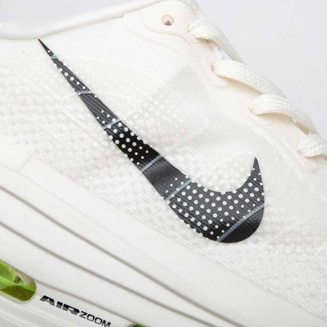 Nike Vomero Premium - Branco/Verde