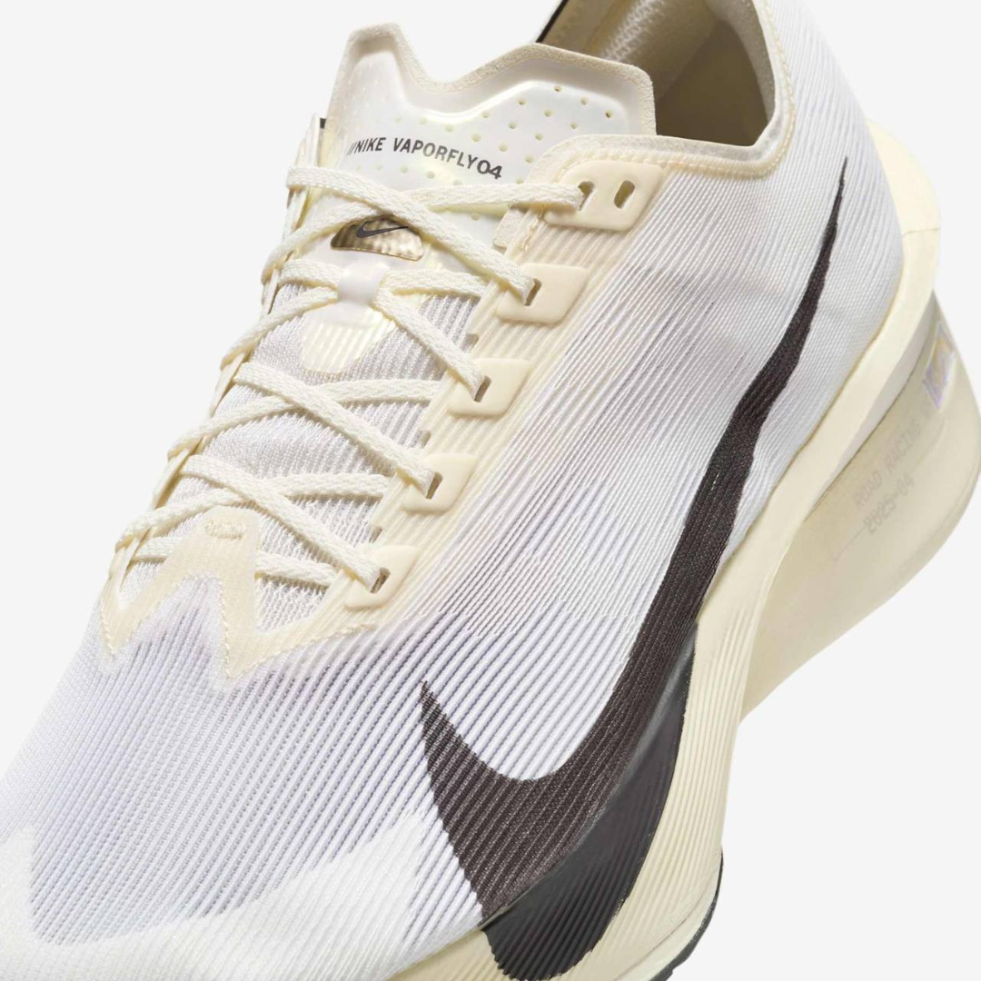 Nike ZoomX VaporFly 4 Bege
