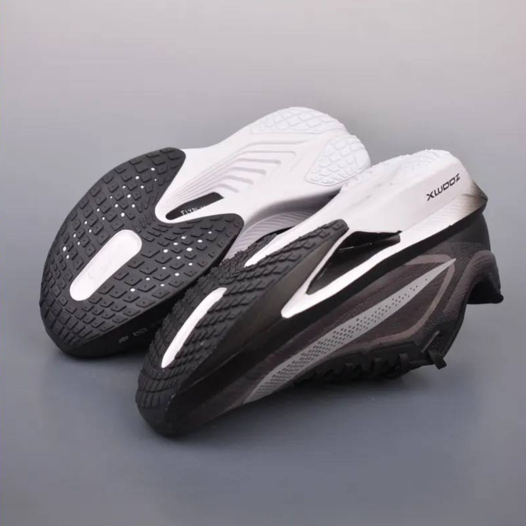 Nike Zoom Fly 6 - Preto/Branco