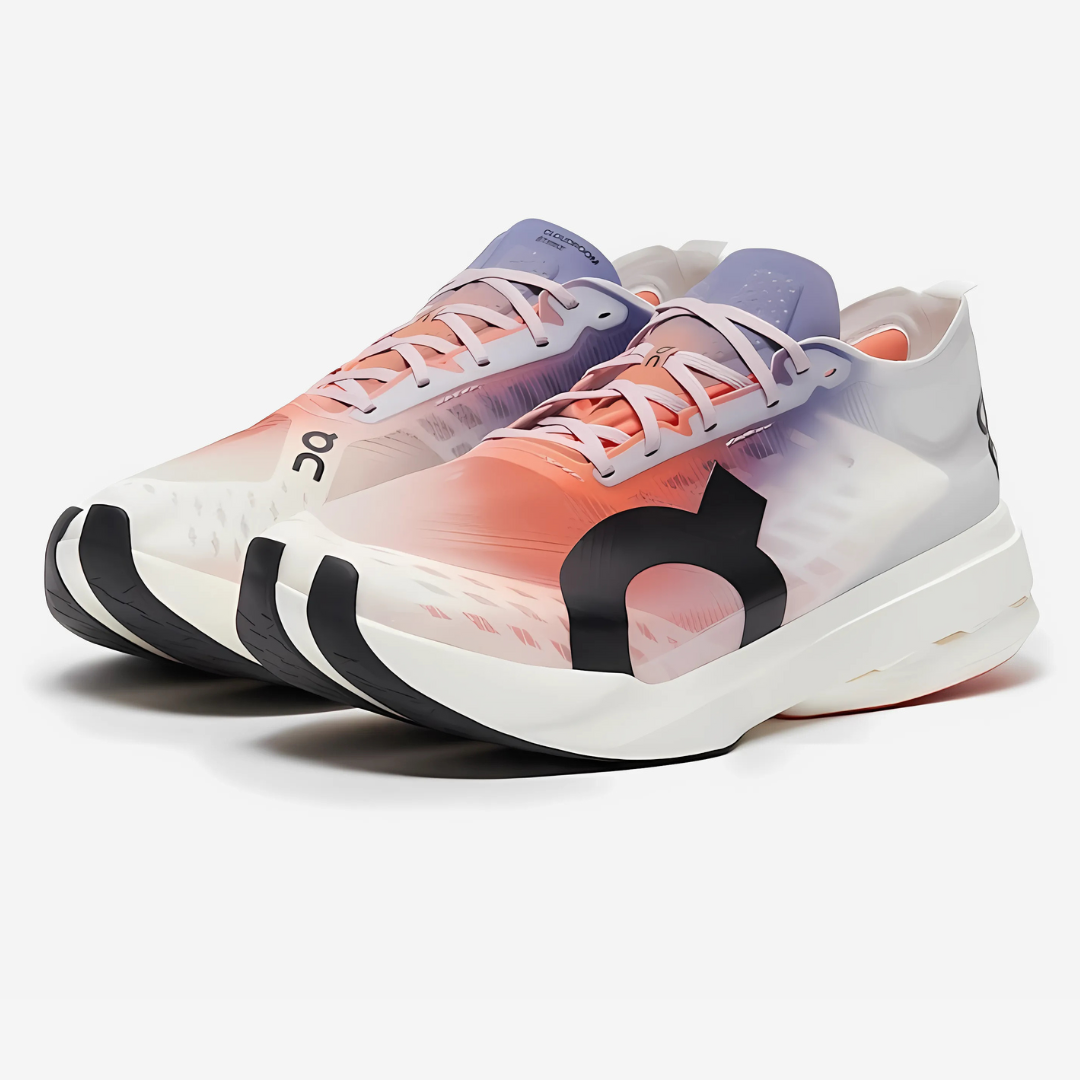 On Running Cloudboom Strike - White/Flame