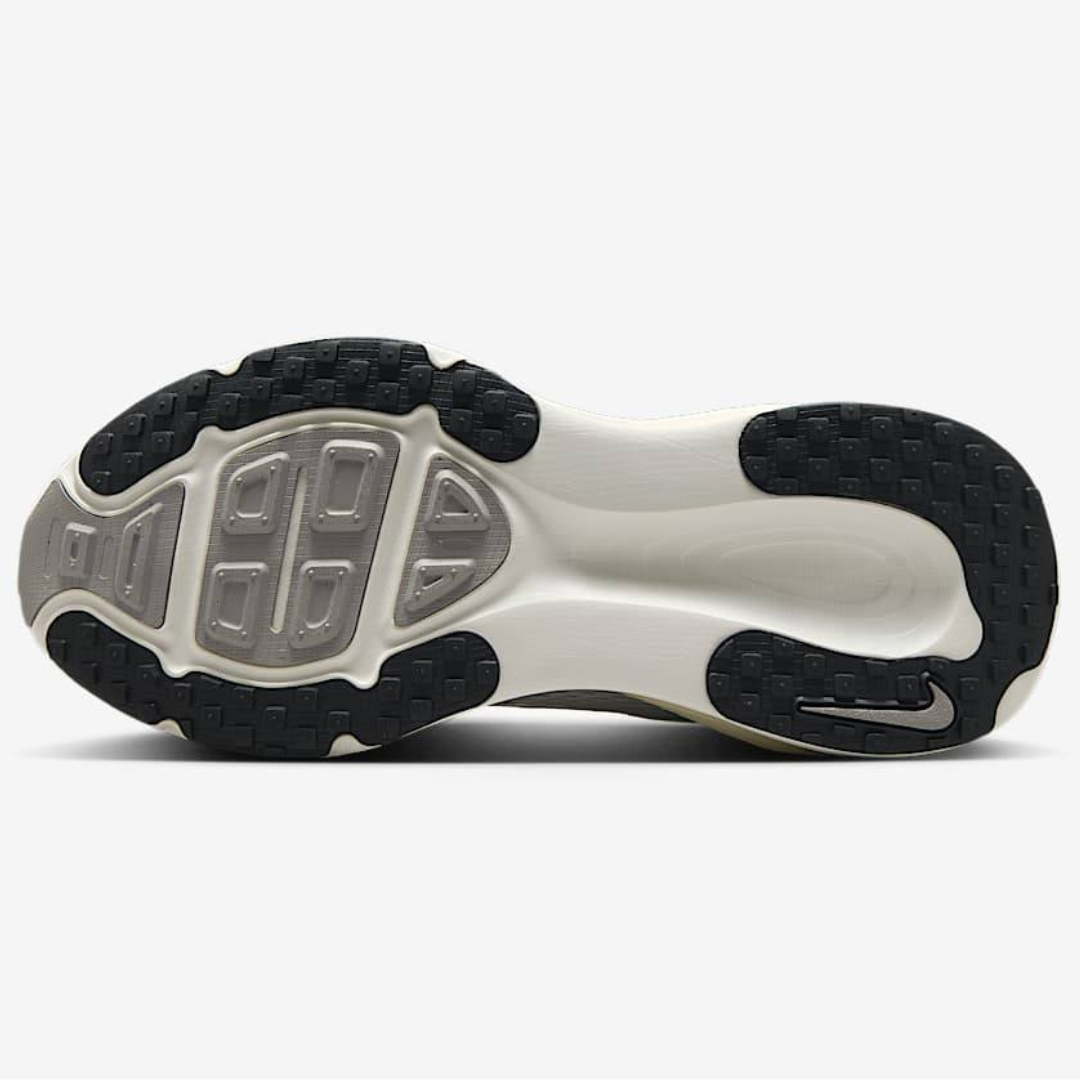 Nike Vomero 18 - Branco/Bege