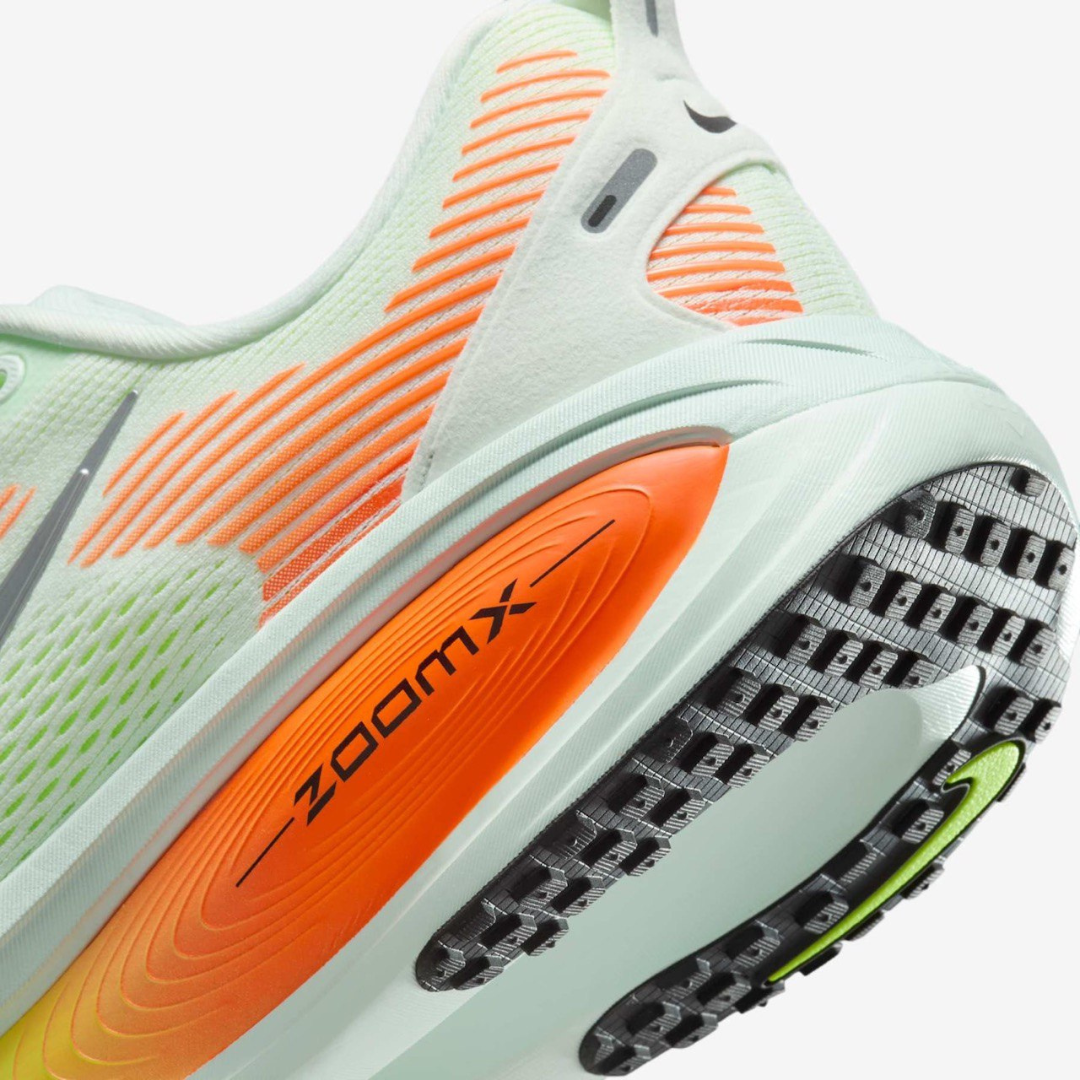 Nike Vomero 18 - Verde/Laranja