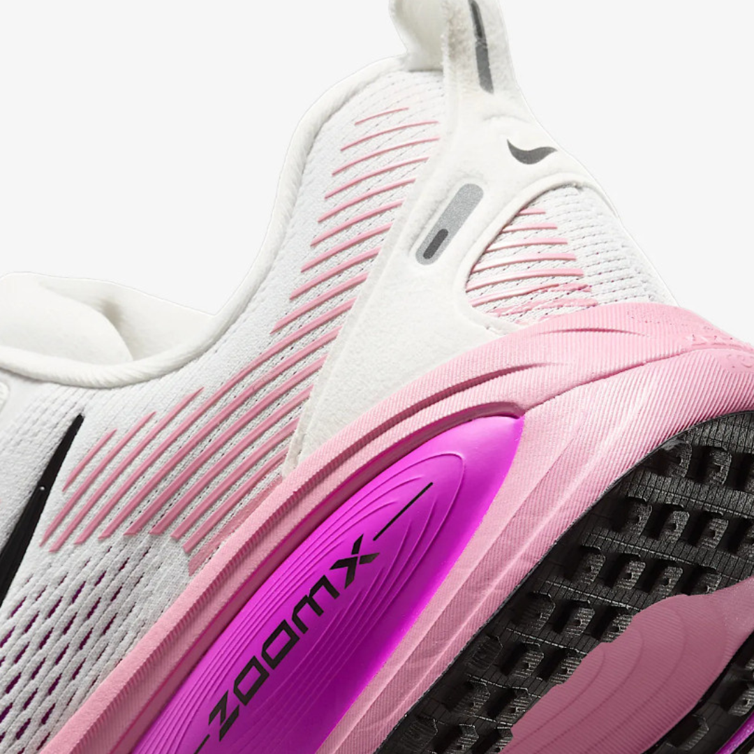 Nike Vomero 18 - Branco/Roxo