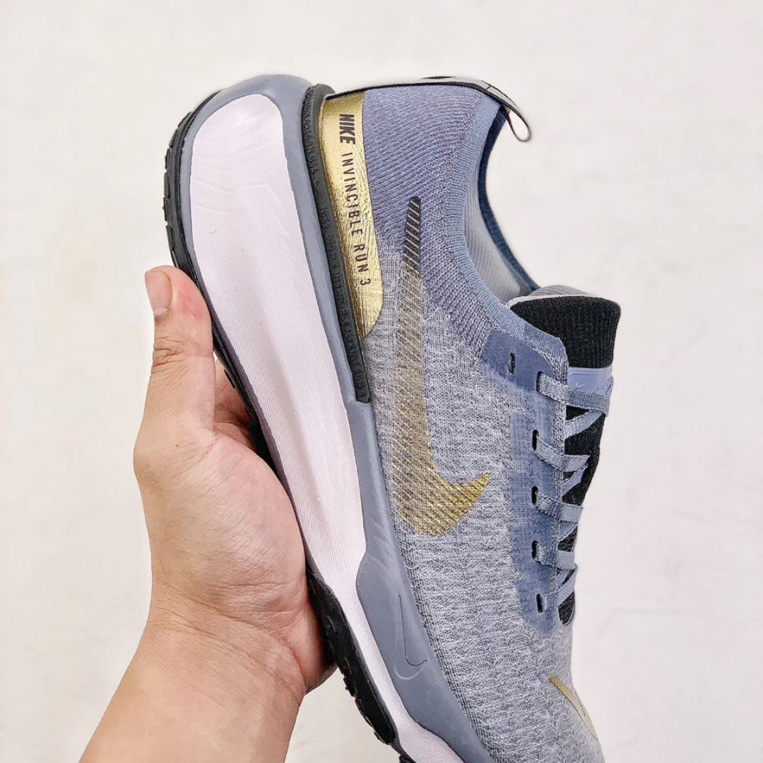 Nike Invincible Run 3 - Azul/Dourado
