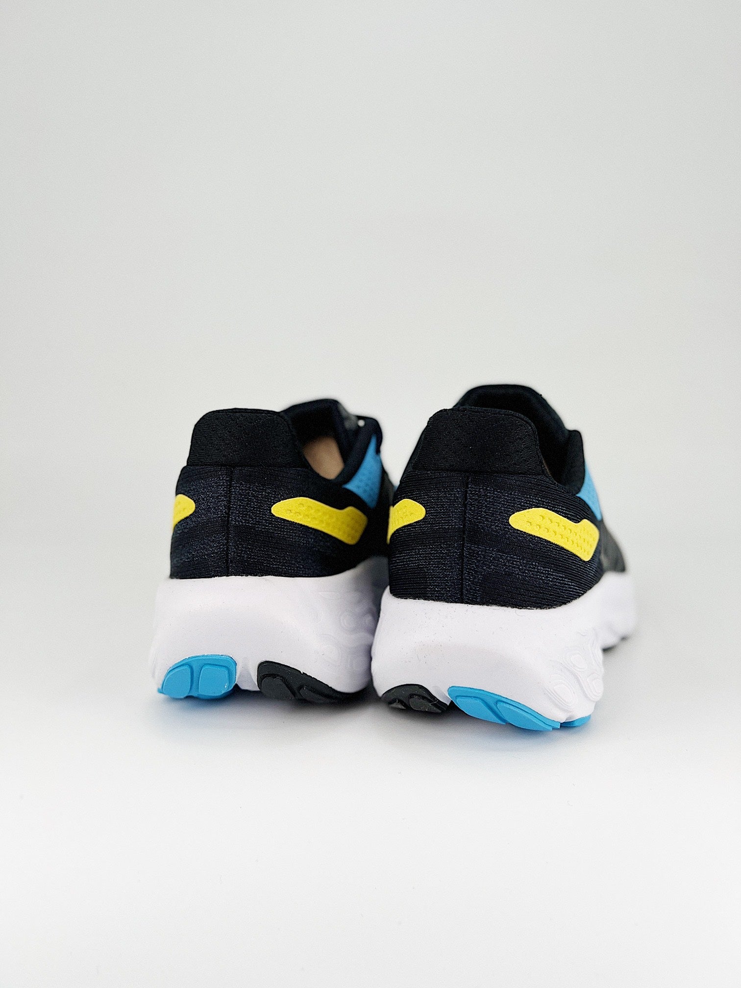 New Balance 1080 V13