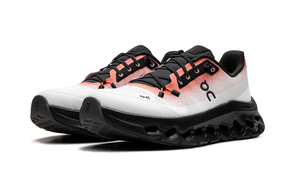 On Running Cloudtilt WMNS "Flame Eclipse"