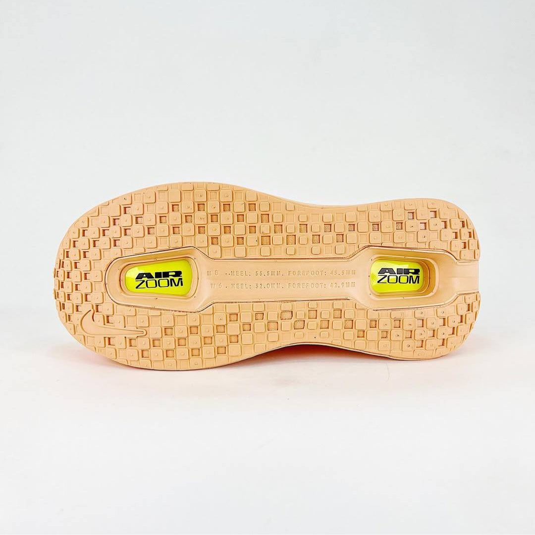 Nike Vomero Premium - Laranja/Preto