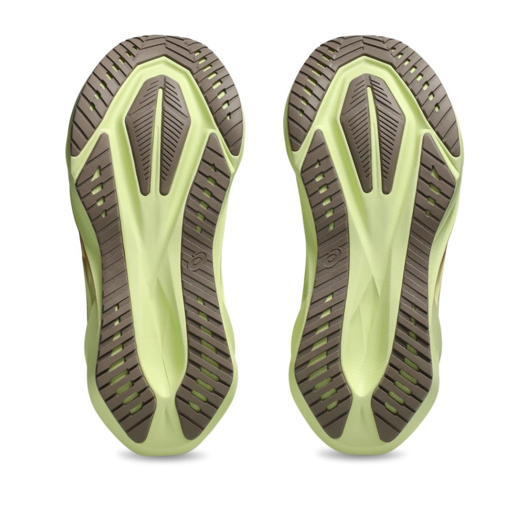 Asics NovaBlast 5 - Bege/Marrom