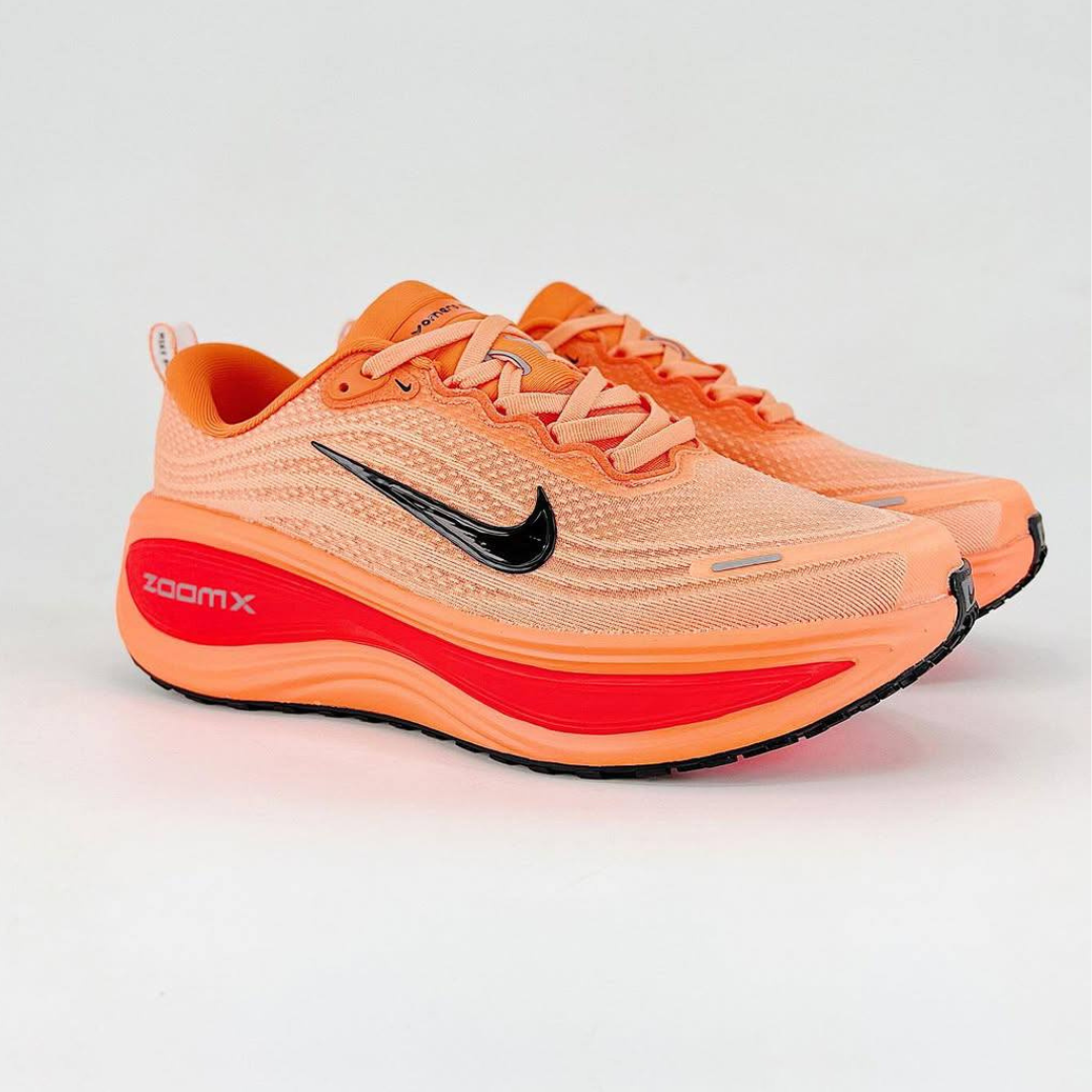 Nike Vomero Plus - Laranja/Vermelho
