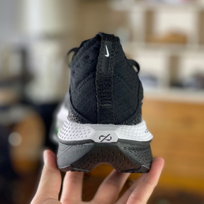 Nike Air Zoom Alphafly Next%2 - Preto/Branco