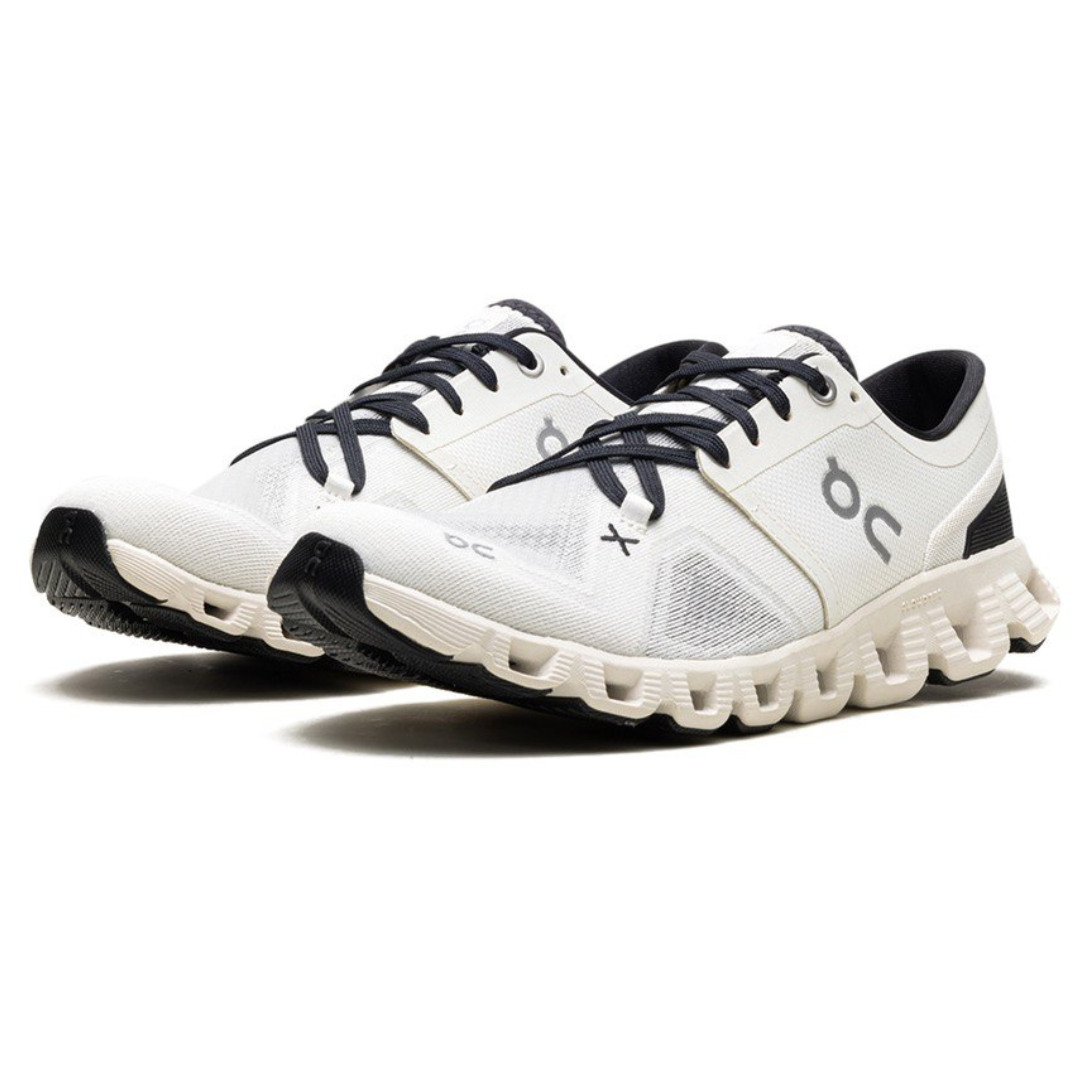 On Running CLOUD X 3 WMNS "IVORY"