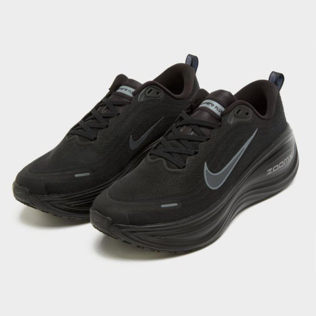 Nike Vomero Plus - Preto