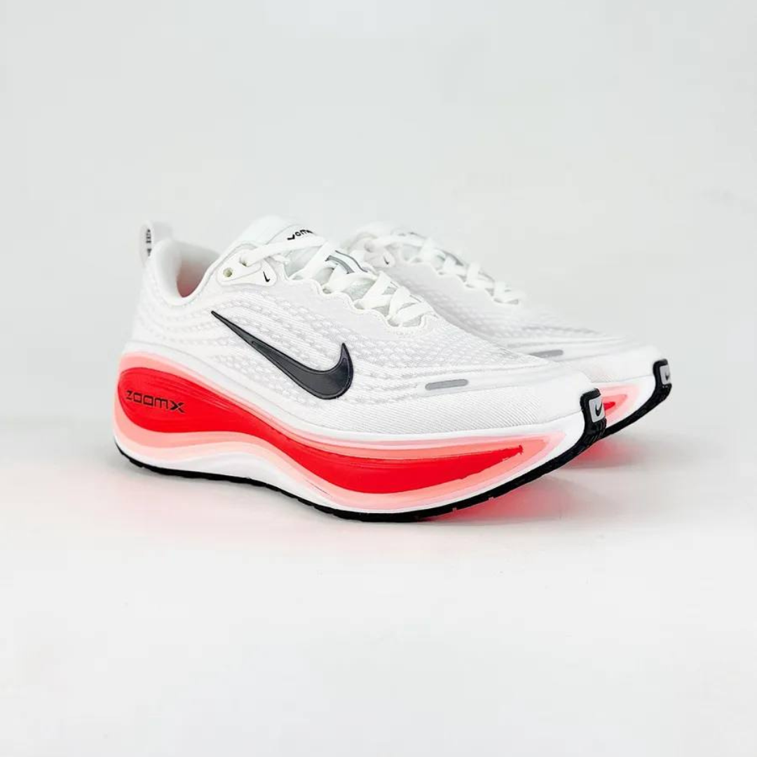 Nike Vomero Plus - Branco/Vermelho