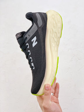 New Balance 1080 V13