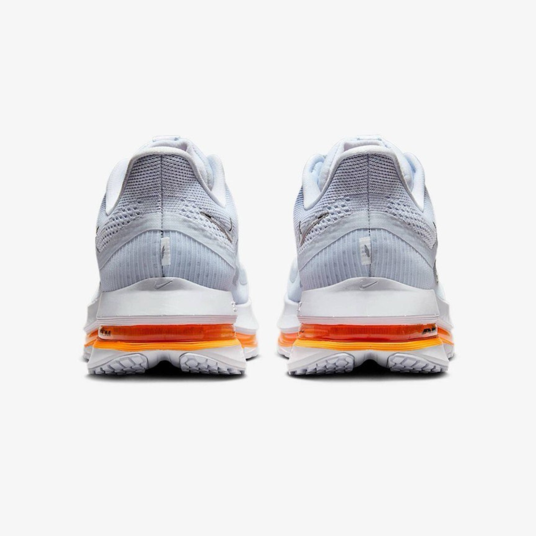 Nike Pegasus Premium - Cinza Futebol/Laranja