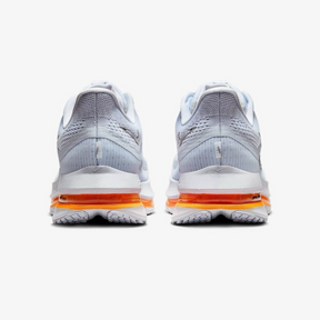Nike Pegasus Premium - Cinza Futebol/Laranja