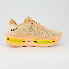 Nike Vomero Premium - Laranja/Preto