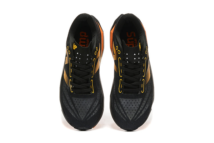 New Balance Fuelcell Supercomp Elite V4 - Preto/Laranja