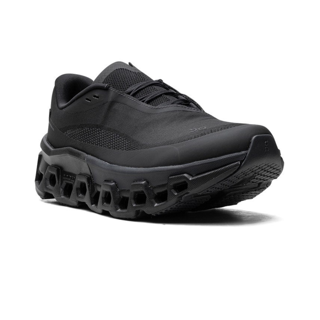 On Running Cloudmonster "POST ARCHIVE FACTION - Black Magnet"