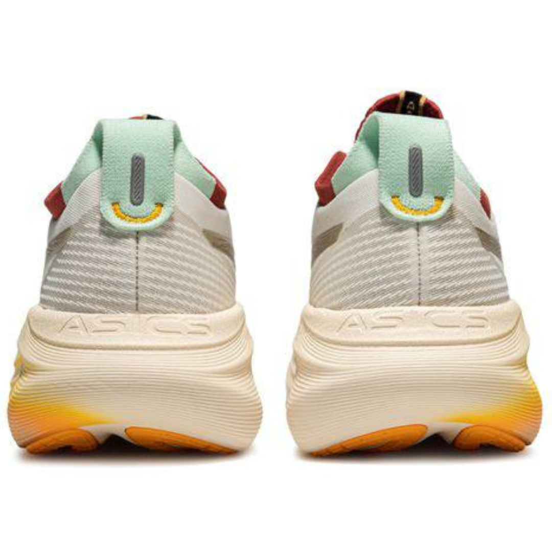 Asics Gel - Nimbus 27 - Branco/Dourado