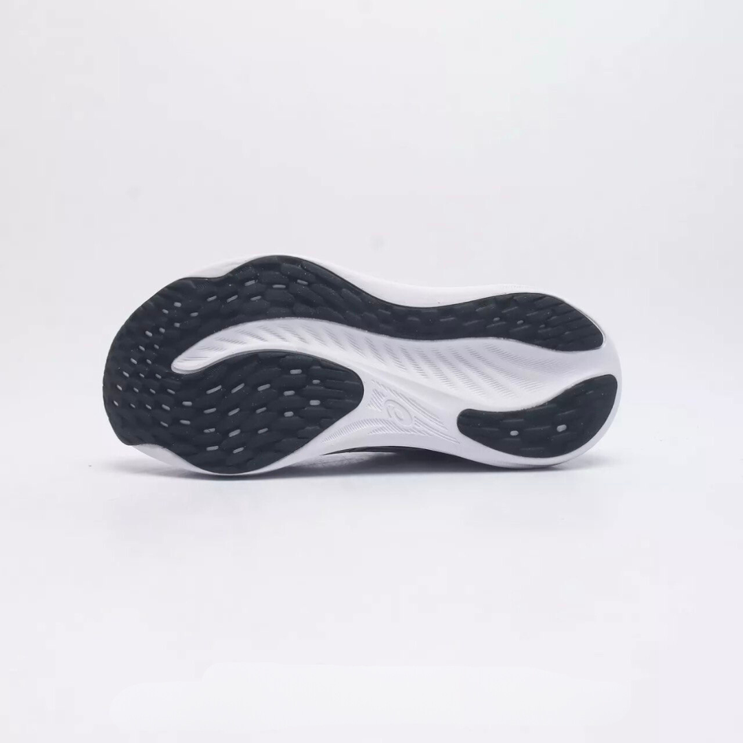 Asics Gel - Nimbus 26 - Branco Preto