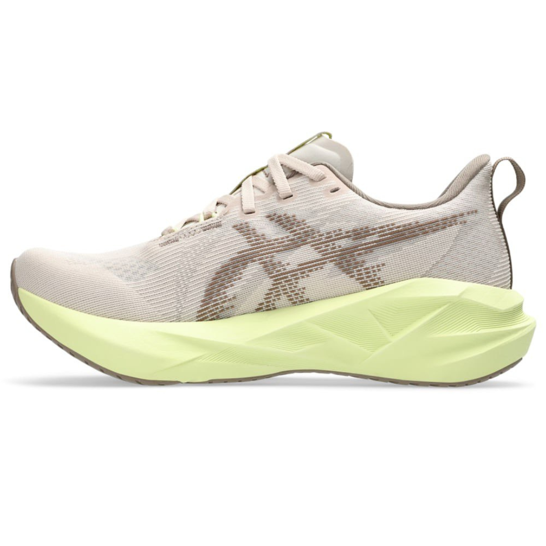 Asics NovaBlast 5 - Bege/Marrom