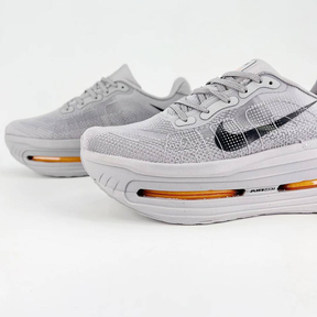 Nike Vomero Premium - Cinza/Laranja