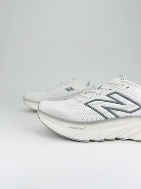 New Balance 1080 V13