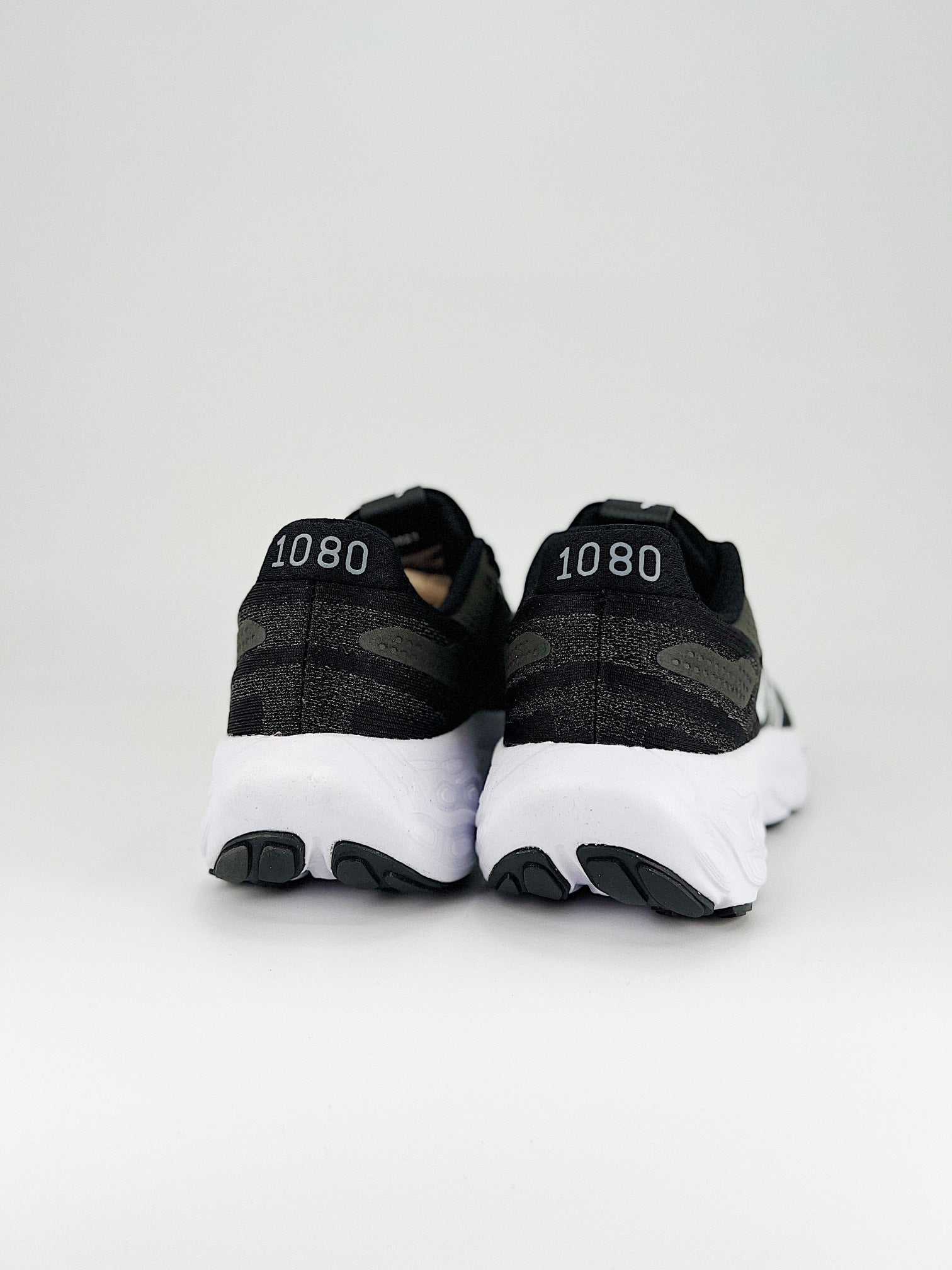 New Balance 1080 V13