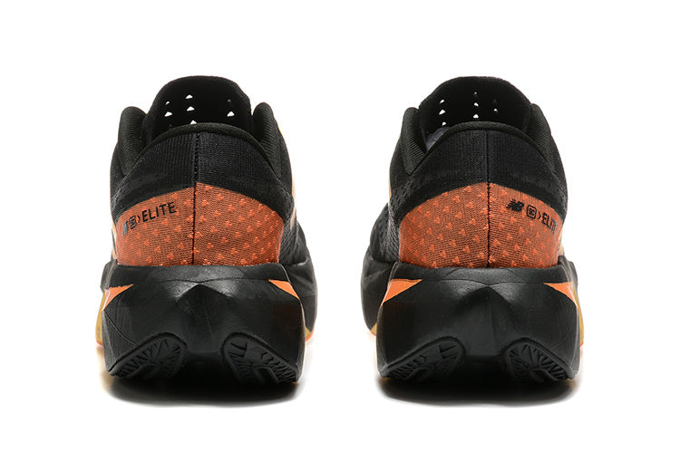 New Balance Fuelcell Supercomp Elite V4 - Preto/Laranja