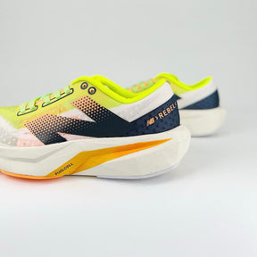 New Balance FuelCell Rebel V4 - Collor